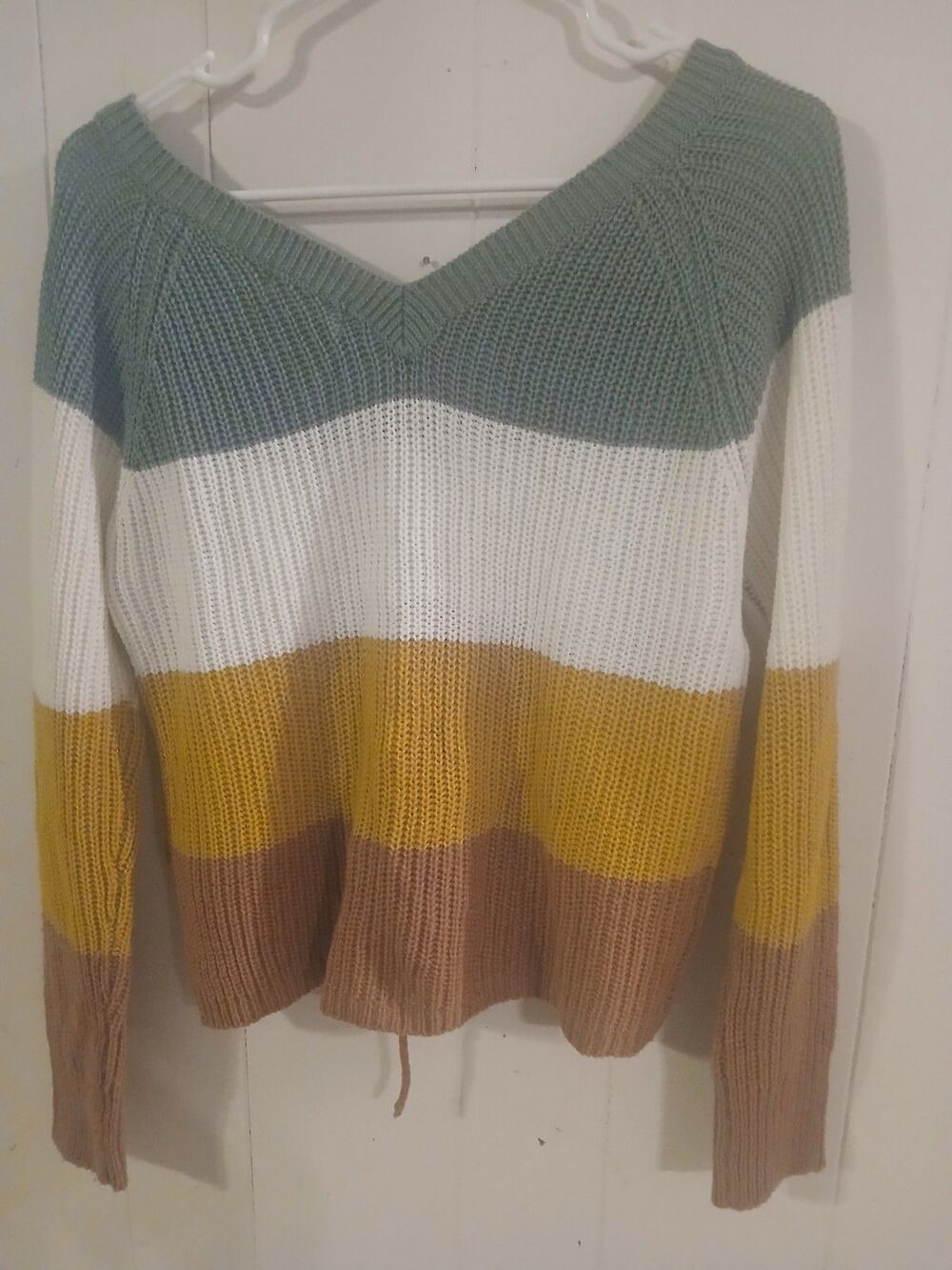 Full Circle Trends Cropped Sweater Size Small  Front Drawstring Colorblock - Picture 5 of 5